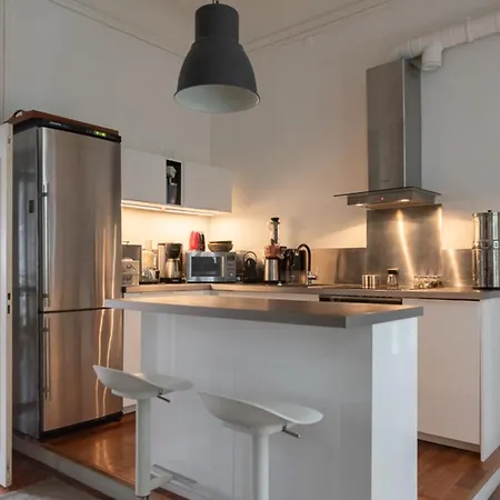 Daire Spacious Nest With Terrace Near Batignolles *